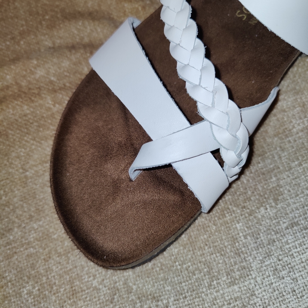 New 🆕 White Mountain Hazy Footbed Sandals, White Leather, Size 7 M - Picture 7 of 12